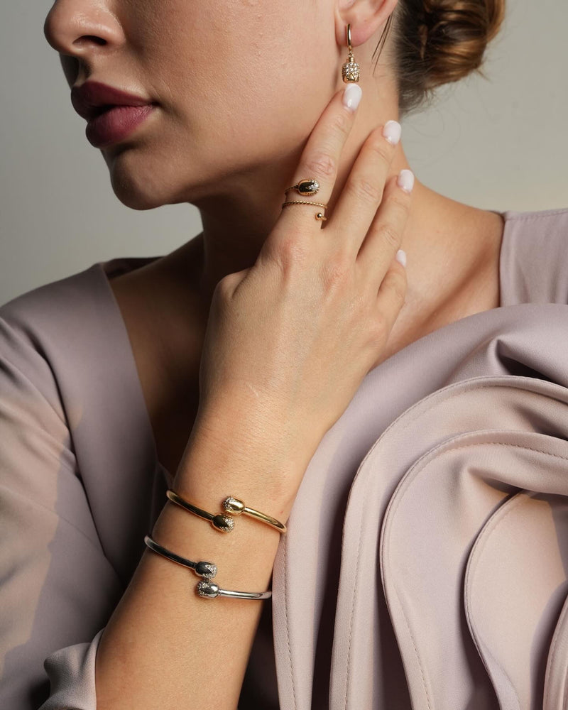 Tulip LOOP cuff