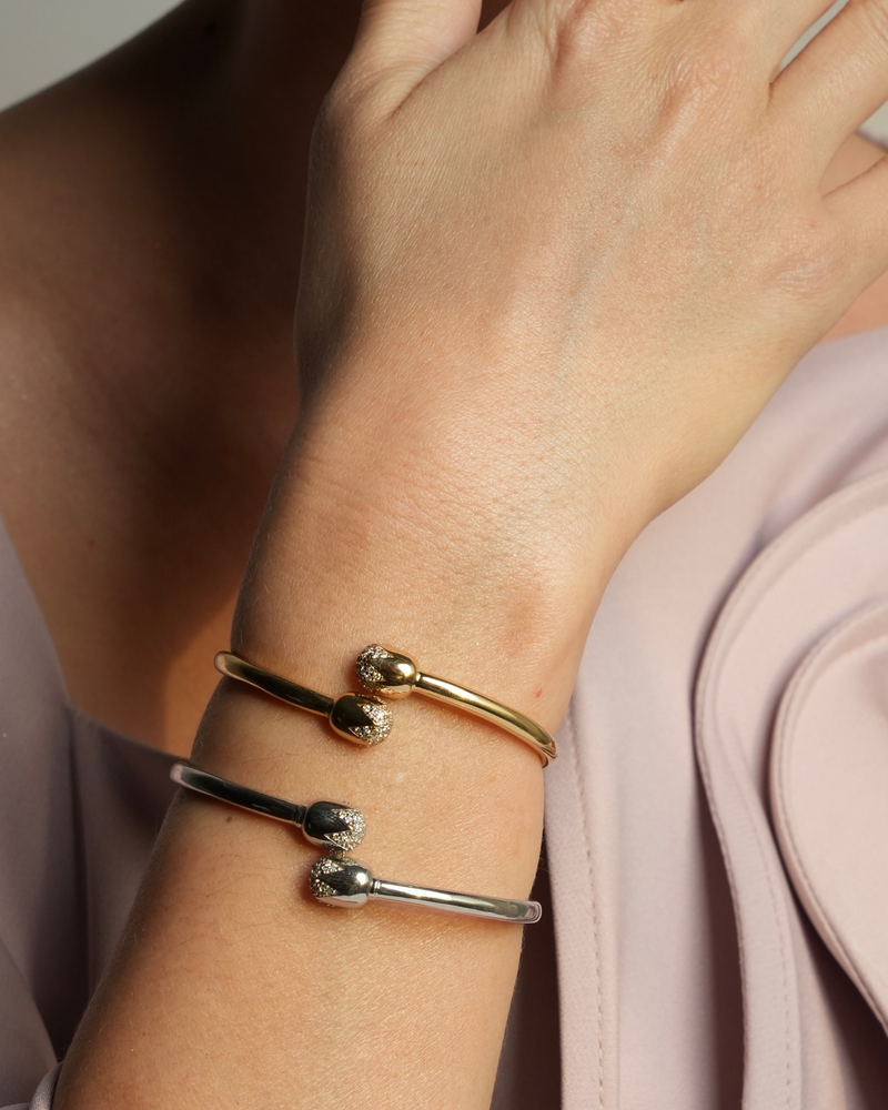Tulip LOOP cuff